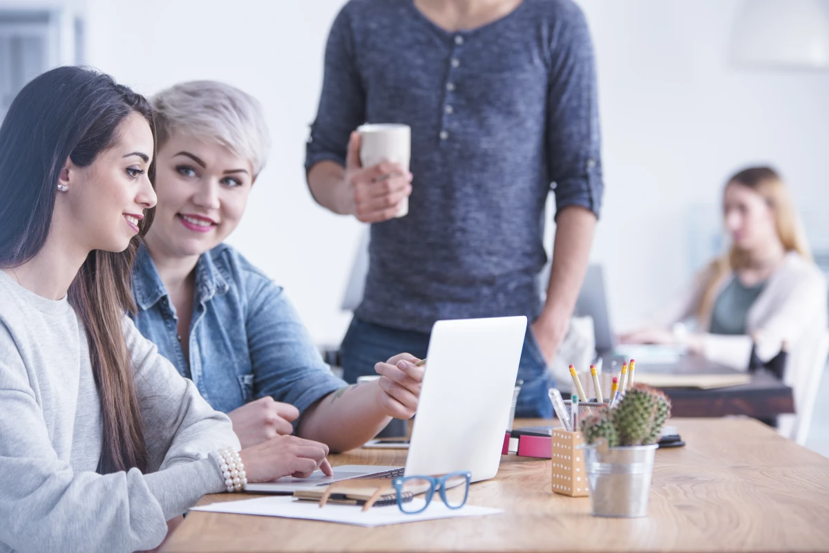 Maximiser l'impact de vos annonces sur les réseaux sociaux : les clés d'une stratégie gagnante